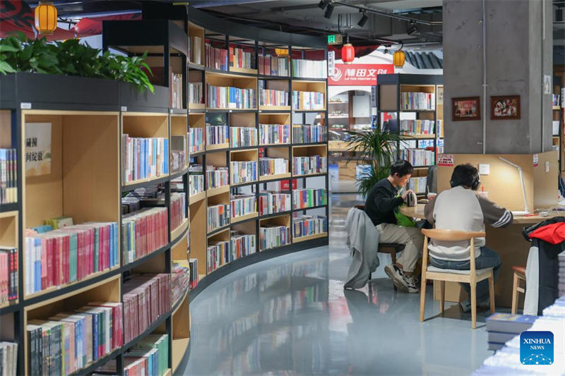 Jilin : les librairies traditionnelles de Changchun se transforment en espaces de lecture innovants