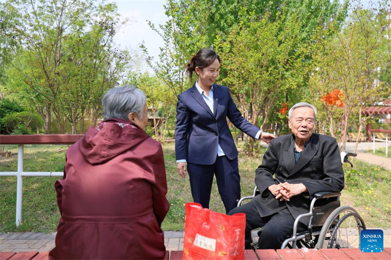 En photos : un centre de soins pour personnes âgées à Tianjin