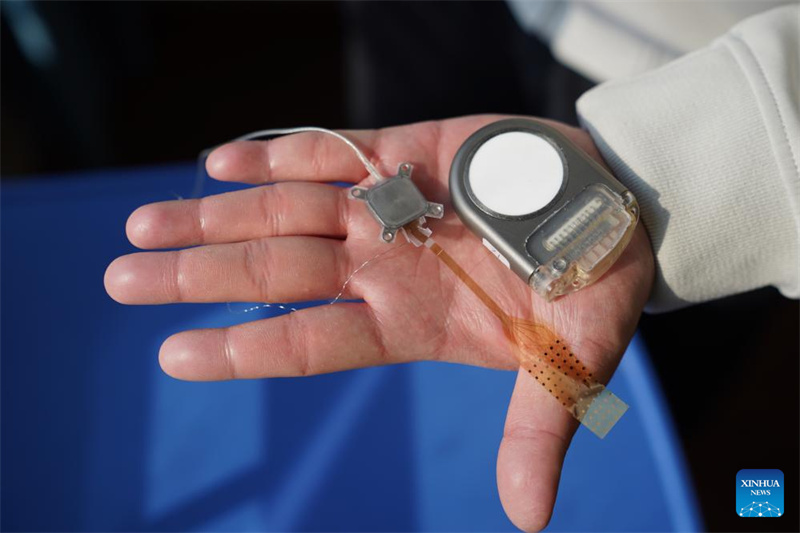 Jiangxi : l'hôpital de Nanchang réalise avec succès l'exploitation clinique du système d'interface cerveau-ordinateur « Triple-F »