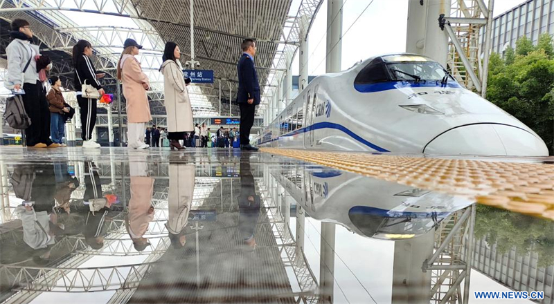 Le réseau ferroviaire chinois s'apprête à assurer 158 millions de voyages de passagers pendant la période des congés de la fête du Travail