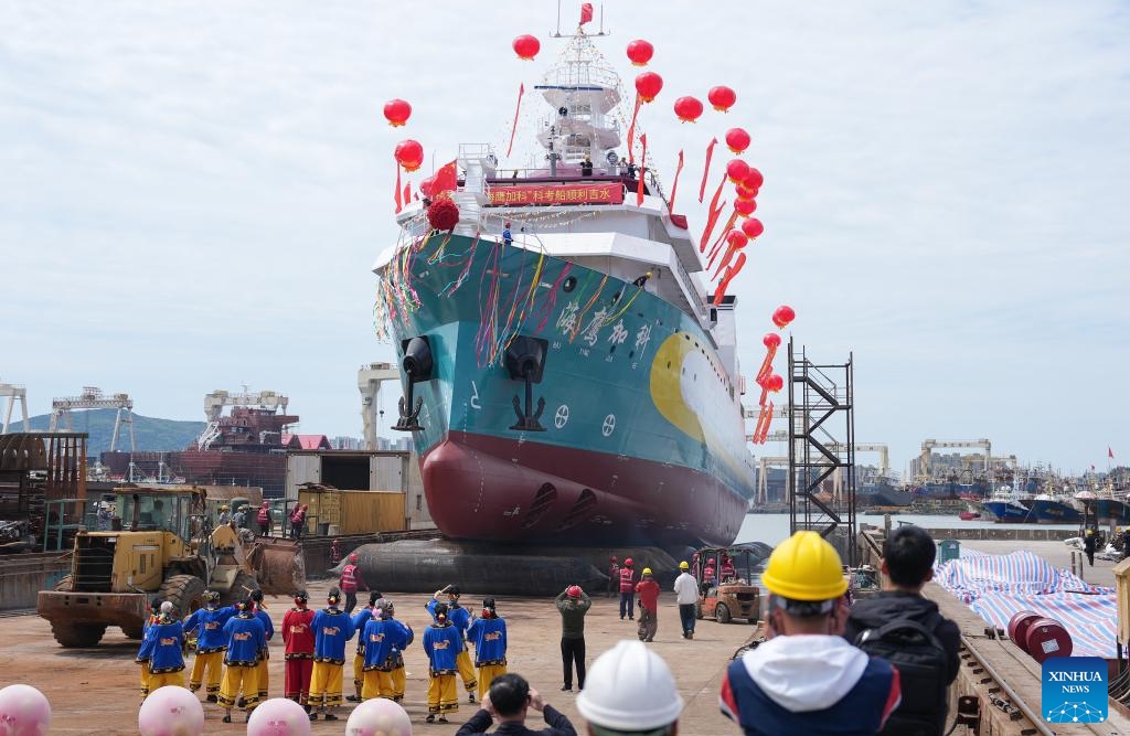 Zhejiang : lancement du premier navire de recherche scientifique chinois financé par le secteur privé à Wenling