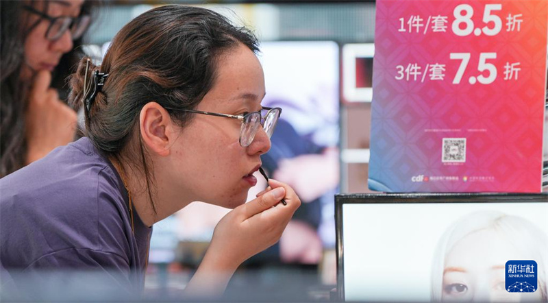 Hainan : Les achats hors taxes ont atteint 554 millions de yuans pendant les congés du 1er mai