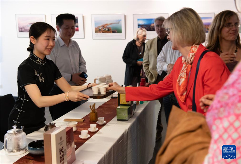 L'événement « Salon culturel : le thé harmonise le monde » organisé en Allemagne
