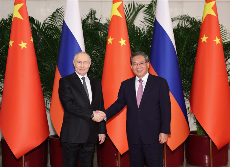 Le Premier ministre chinois rencontre le président russe