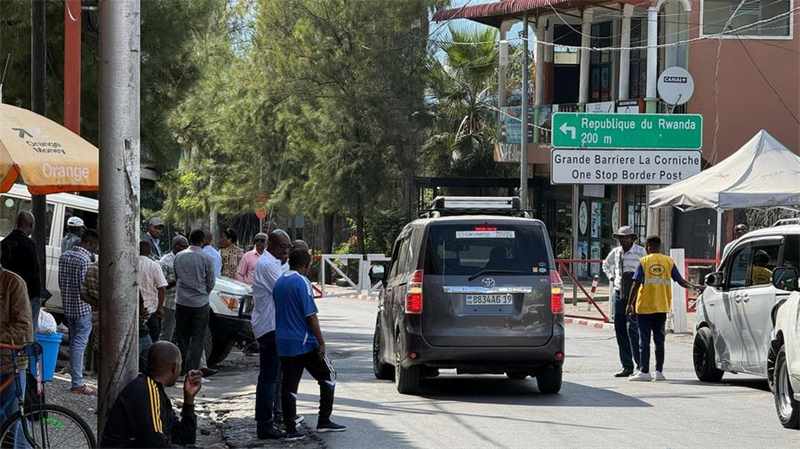 Photo prise le 17 mai 2026 montrant le poste-frontière de Goma, en République démocratique du Congo (RDC), menant à Gisenyi, au Rwanda. (Xinhua/Str)