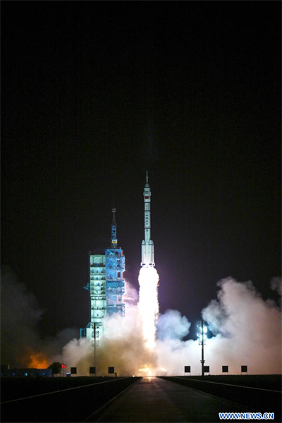 La Chine lance le vaisseau spatial habité Shenzhou-23