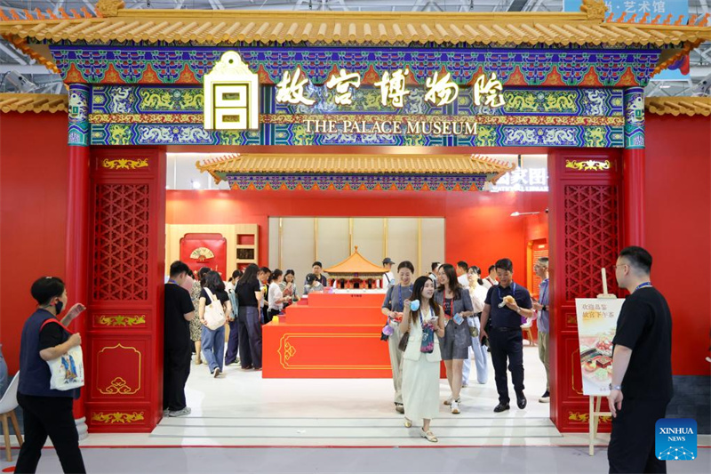 Guangdong : le Salon culturel de Shenzhen présente de riches trésors créatifs chinois