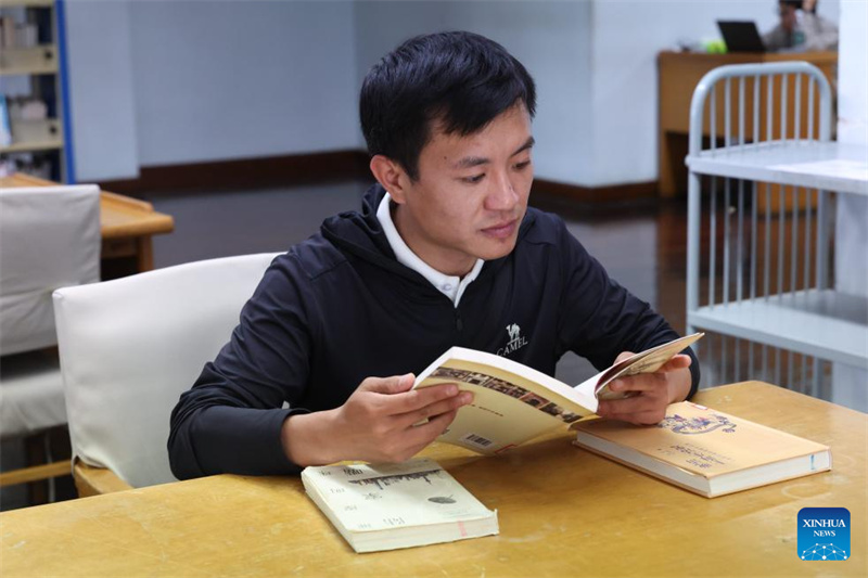 Histoire en photos d'un planificateur de tourisme entrant qui révèle aux visiteurs étrangers le véritable Shanghai