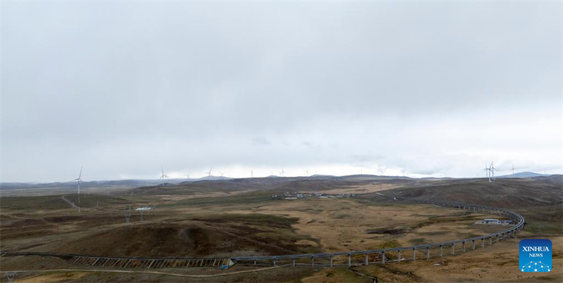 Xizang : l'énergie verte favorise un développement de haute qualité