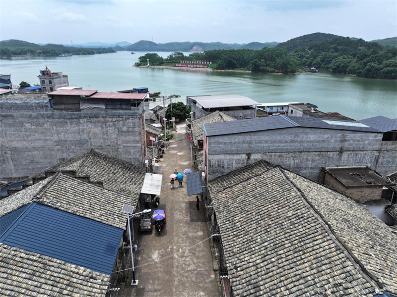 Guangxi : un ancien port saunier millénaire connaît une nouvelle vitalité