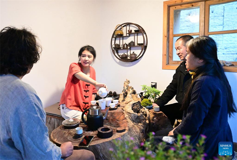 Fujian : l'histoire d'une jeune entrepreneure dédiée à la revitalisation rurale par un travail acharné