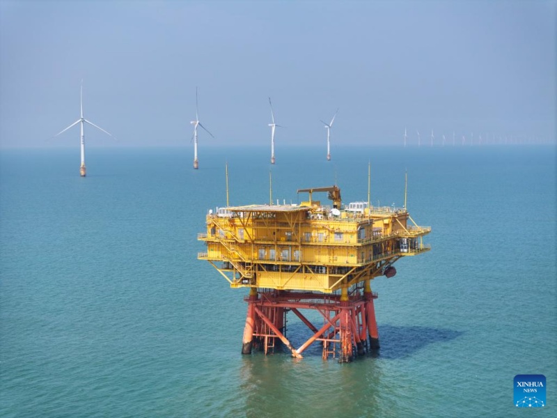 Jiangsu : le parc éolien offshore de Rudong en cours de maintenance pour garantir une alimentation électrique stable