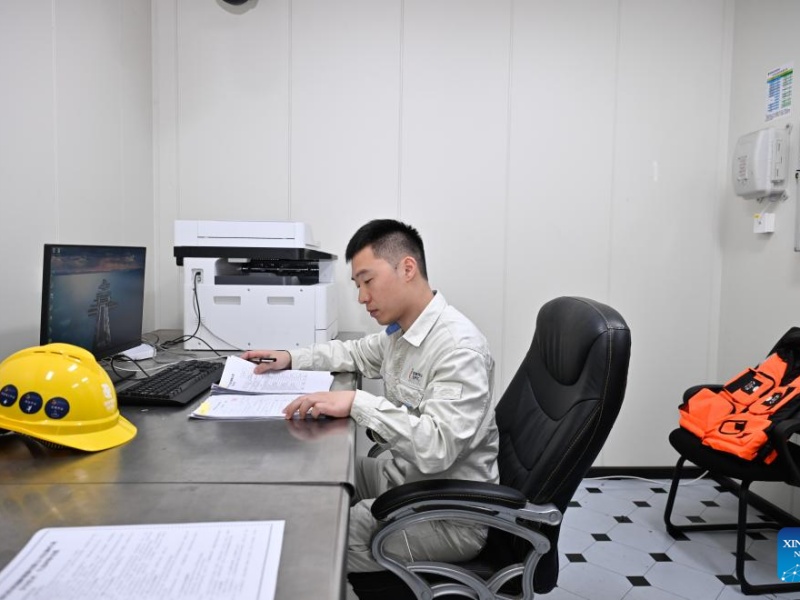 Jiangsu : le parc éolien offshore de Rudong en cours de maintenance pour garantir une alimentation électrique stable
