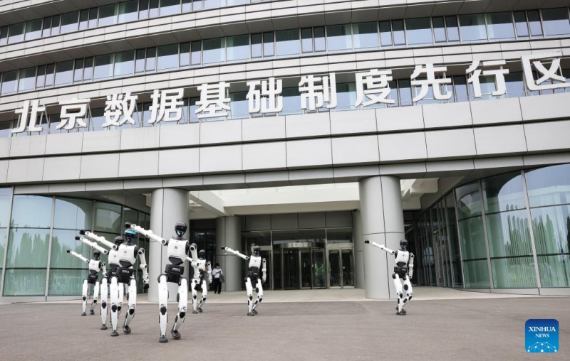 En photos : un aperçu des données et de la base de formation des robots à intelligence intégrée de Beijing