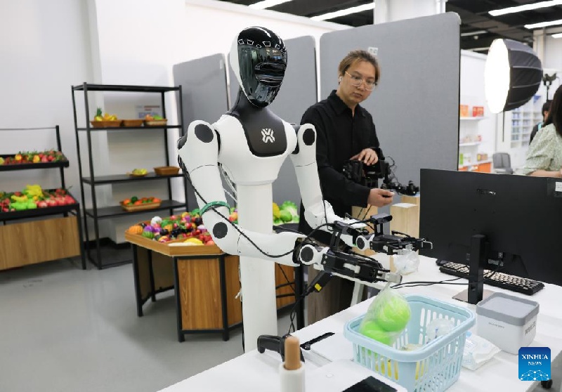 En photos : un aperçu des données et de la base de formation des robots à intelligence intégrée de Beijing