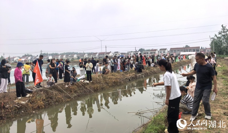 Hubei : découvrez la culture du riz et l'élevage des crevettes et profitez de l'ambiance rurale à Qianjiang