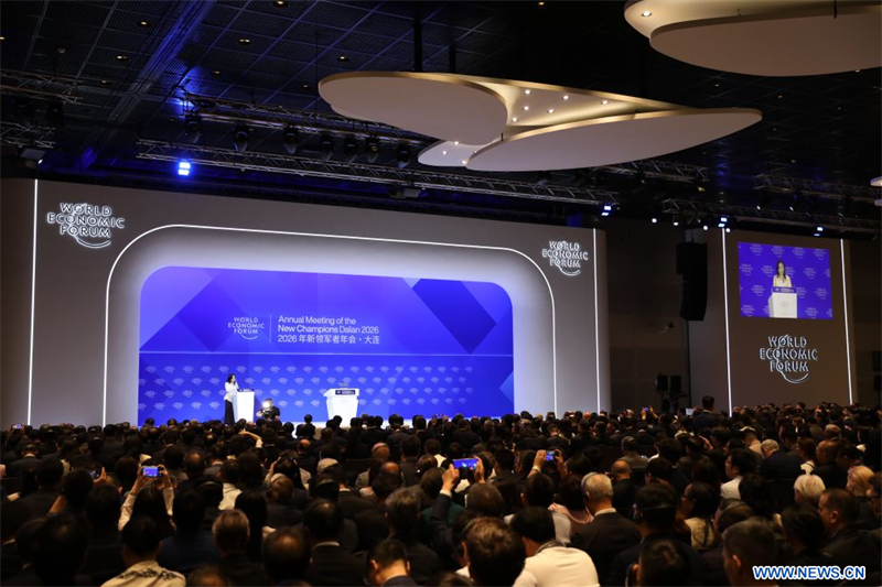 Début de la séance plénière d'ouverture du Forum d'été de Davos 2026