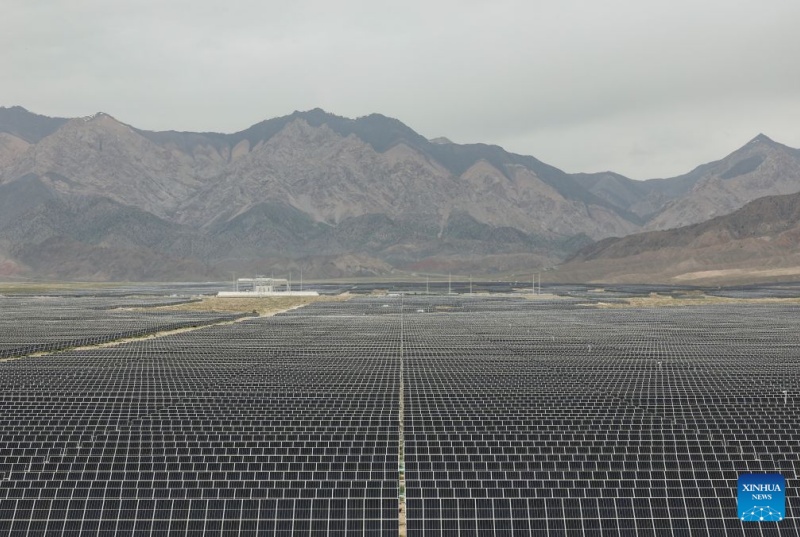 Qinghai : deux projets photovoltaïques génèrent plus de 4 milliards de kWh d'électricité propre