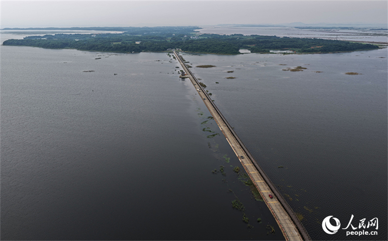 Jiangxi : l'« autoroute sur l'eau » de Yongxiu