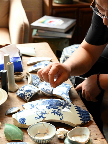 Jiangxi : Jingdezhen, capitale de la porcelaine millénaire, attire toujours de nombreux artistes chinois et étrangers