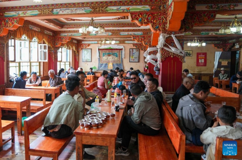 Xizang : ces cours de la vieille ville qui tissent les liens interethniques de Lhassa