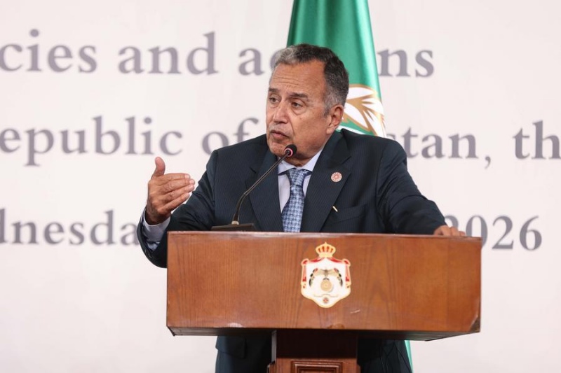 Le secrétaire général de la Ligue arabe, Nabil Fahmy, participe à une conférence de presse conjointe à Amman, en Jordanie, le 5 août 2026. (Xinhua/Mohammad Abu Ghosh)