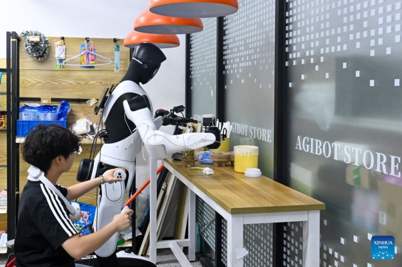 Shanghai : des robots dotés d'une intelligence intégrée entraînés dans des scénarios du monde réel