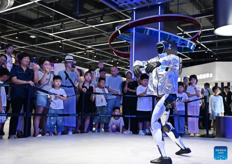 Shandong : ouverture du premier magasin d'expérience robotique « 6S » à Qingdao