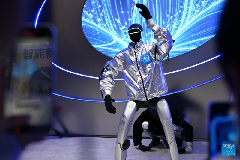 Shandong : ouverture du premier magasin d'expérience robotique « 6S » à Qingdao