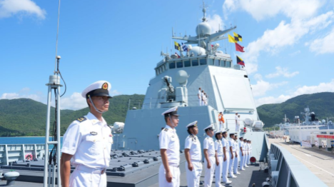 Début d'une nouvelle mission d'escorte d'un groupe naval chinois dans le golfe d'Aden et les eaux au large de la Somalie