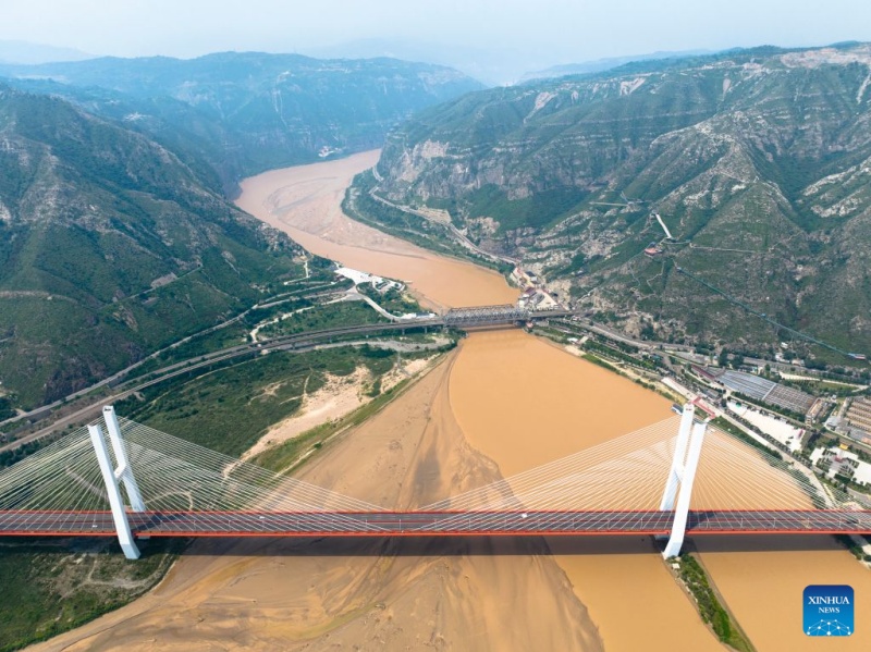 Les circuits le long du fleuve Jaune séduisent les voyageurs estivaux