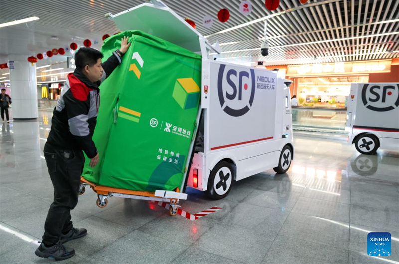 Guangdong : comment les véhicules autonomes stimulent la logistique intelligente à Shenzhen