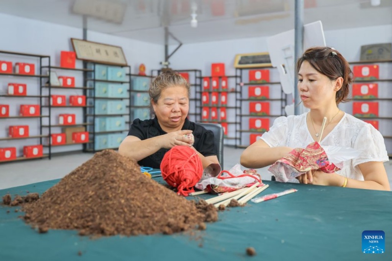 Jilin : une route nationale ouvre de nouvelles perspectives à une localité montagneuse de Sandaogou