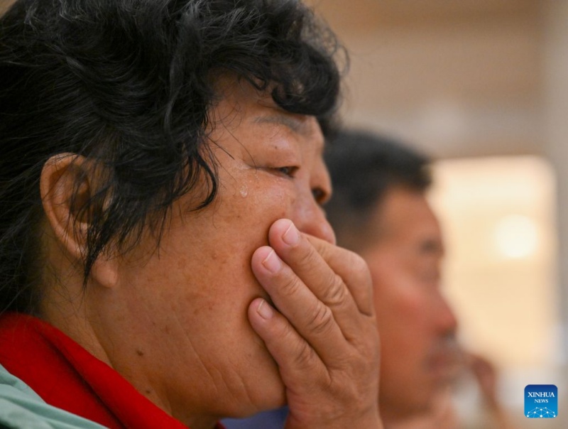 Un enseignant américain à la retraite entame une visite en Chine pour renouer une amitié née en classe et autour de la lutte contre la désertification