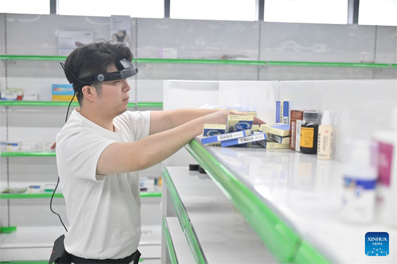 Jiangsu : un aperçu du centre de collecte de données pour robots du géant du commerce électronique JD.com de Suqian