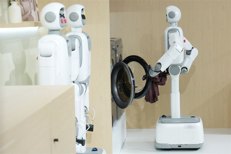 Les robots d'aide aux personnes âgées doivent considérer l'humain avant tout