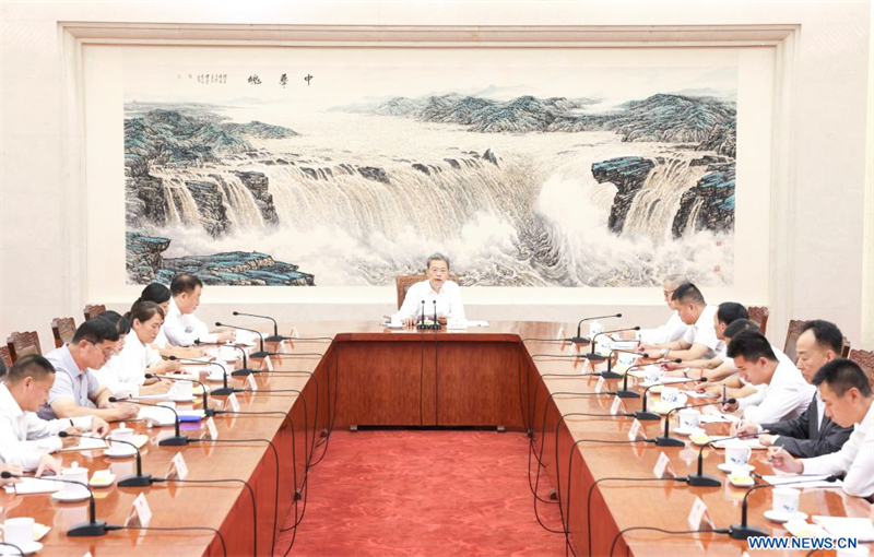 Les législateurs chinois exhortés à contribuer à la promotion de la revitalisation rurale