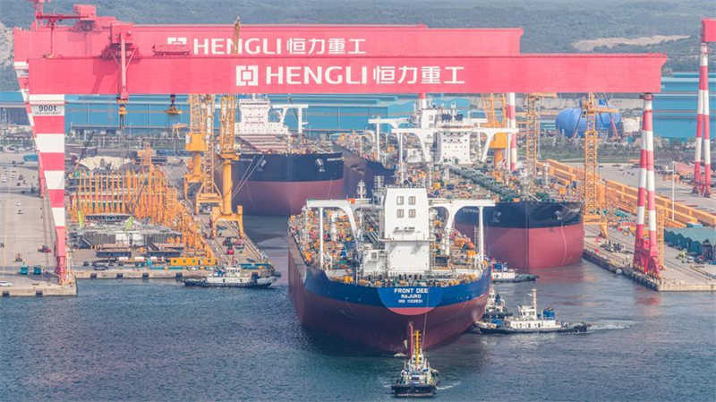 Un aperçu de l'« usine du futur » de construction navale à Dalian