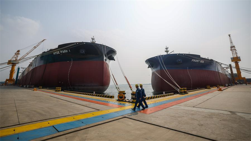 Un aperçu de l'« usine du futur » de construction navale à Dalian