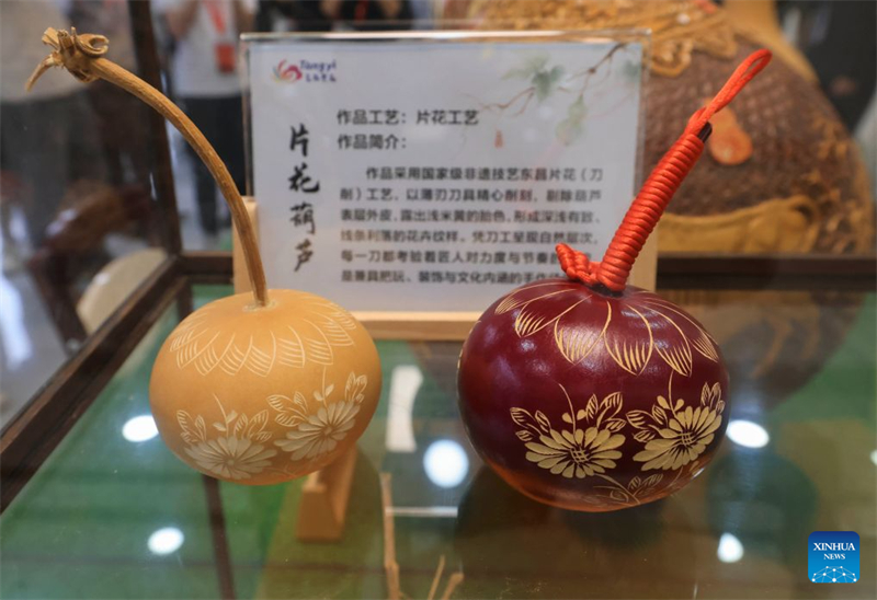 Shandong : l'industrie de la calebasse prospère à Liaocheng