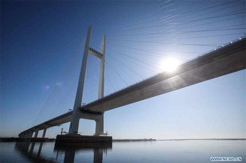 Un nouveau pont frontalier Chine-RPDC sur le fleuve Yalu s'ouvre à la circulation