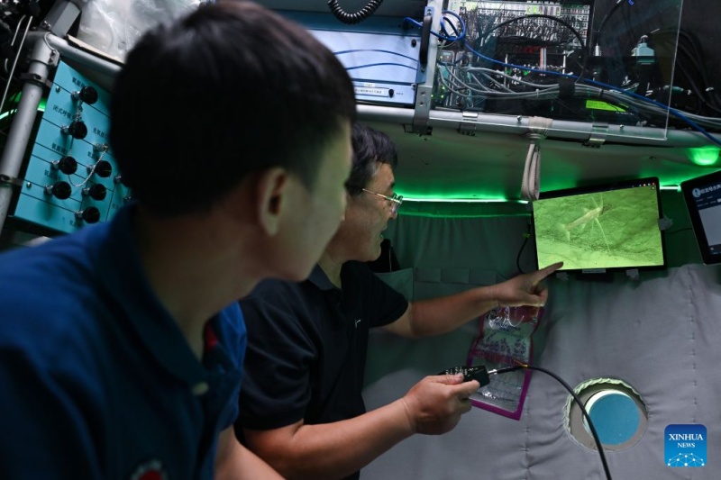 Le submersible habité chinois Jiaolong réalise sa 470e plongée en grande profondeur dans le Pacifique ouest