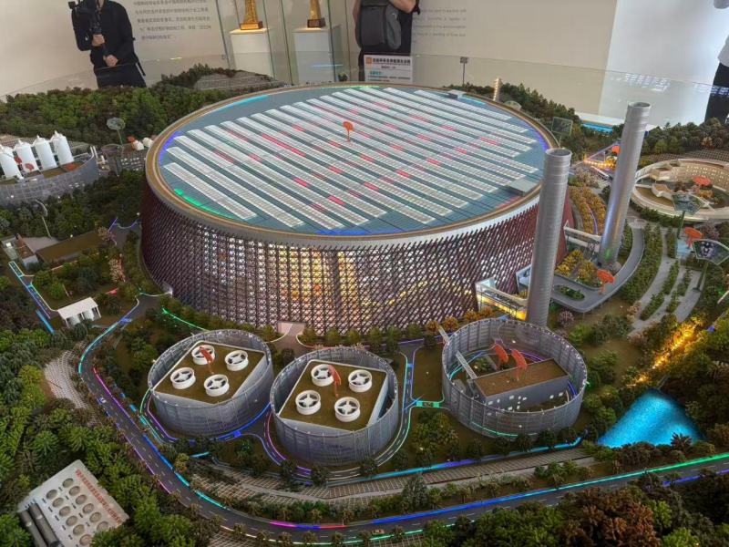Maquette du parc écologique énergétique de Longgang, à Shenzhen, dans la province du Guangdong (sud de la Chine). (RAKOTONIRINA ZO LALAINA/Le Quotidien du Peuple en ligne)