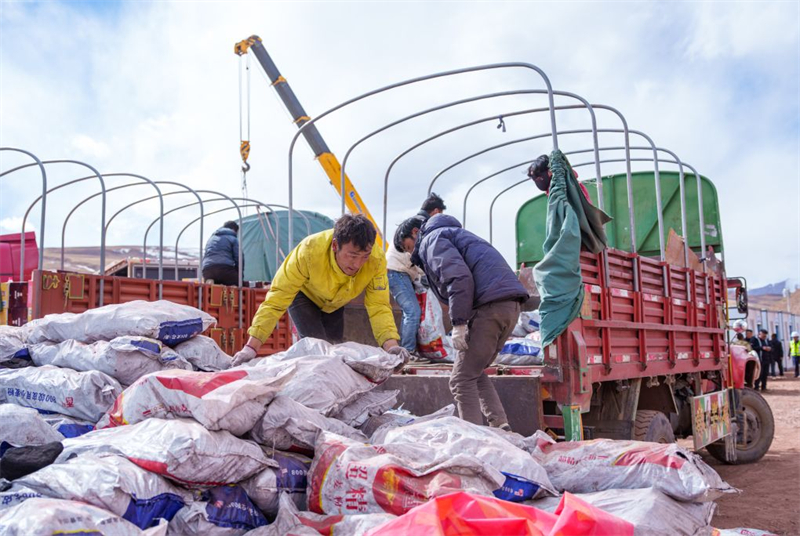 Chine : les opérations de secours se poursuivent après un séisme de magnitude 7,0 au Xizang