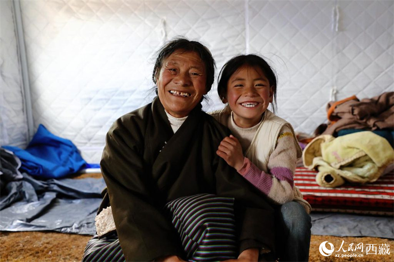 Xizang : les efforts de relogement dans la zone sinistrée par un séisme s'accélèrent à Baqen