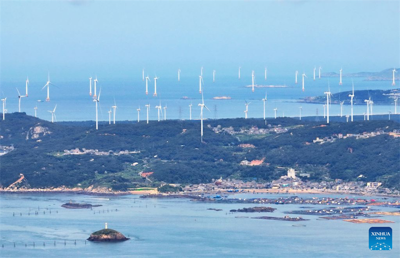 La capacité de la Chine en énergie éolienne et solaire dépasse les 2 milliards de kilowatts