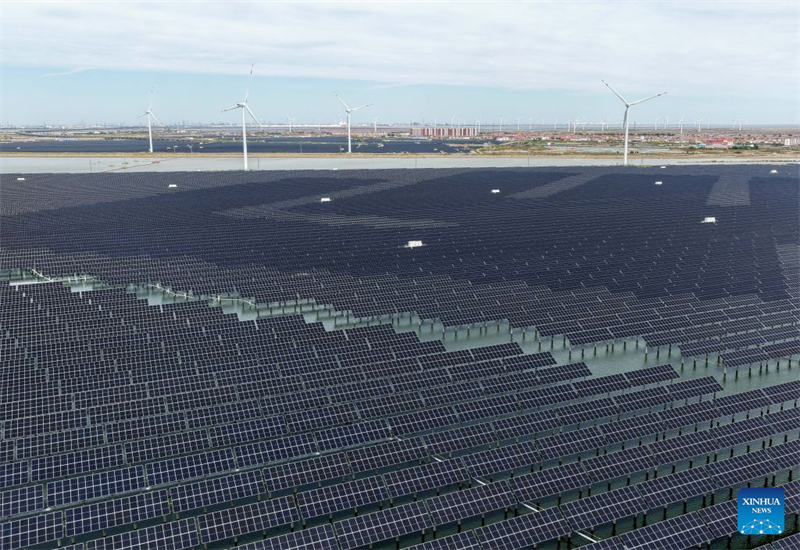 La capacité de la Chine en énergie éolienne et solaire dépasse les <br />2 milliards de kilowatts