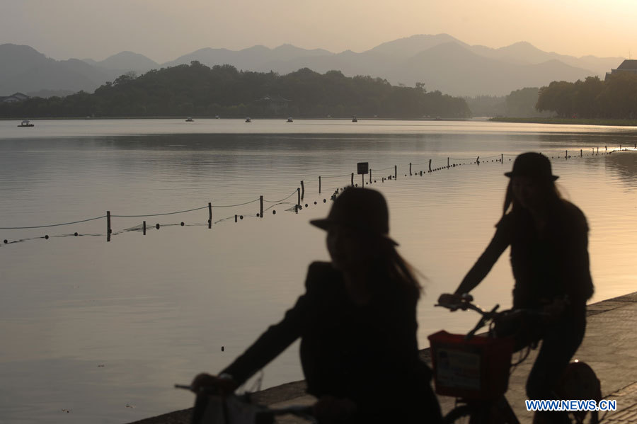 Chine: paysage automnal du lac de l'Ouest à Hangzhou (2)