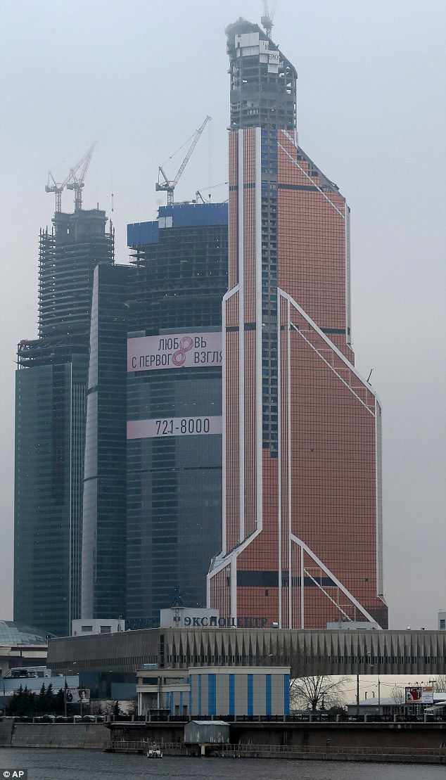 La Mercury City Tower, le nouveau plus haut gratte-ciel d'Europe (4)