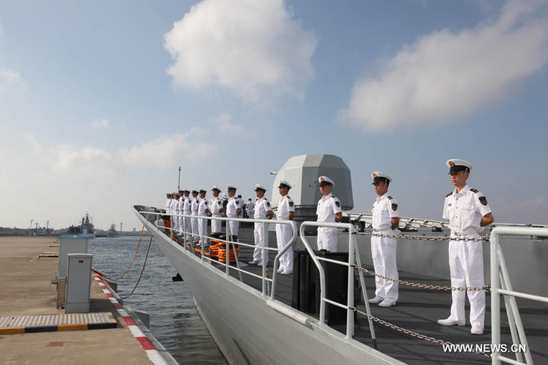 Départ de la 13e flotte d'escorte chinoise vers les eaux somaliennes 